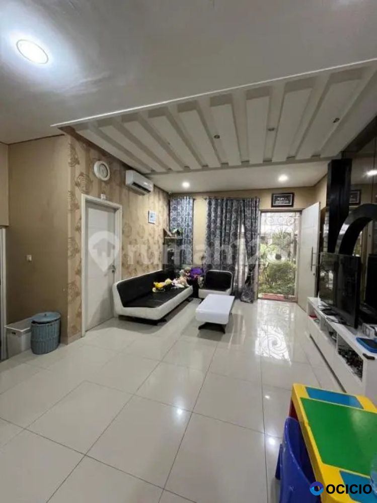 Turun Harga, Dijual Cepat Rumah di Green Lake City Cluster Amerika, Tangerang