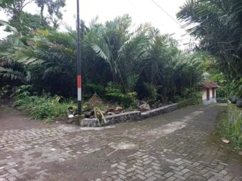 Dijual Tanah SHM Pekarangan Utara Pasar Turi