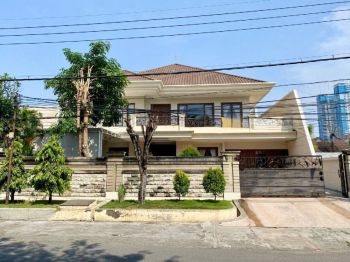 Dijual Rumah Raya Dharmahusada Permai Surabaya dekat Unair, Komersil Area