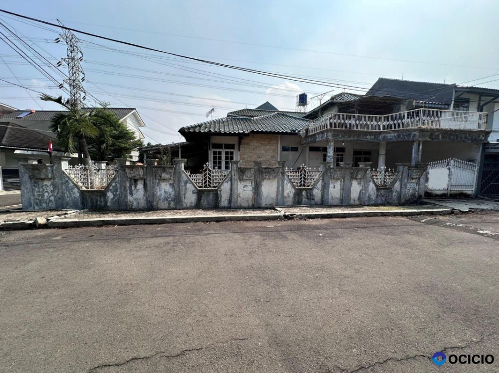 Dijual Rumah Tua hitung Tanah Blok A Cinere Depok