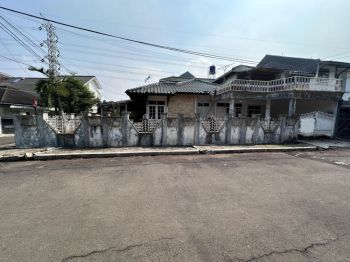 Dijual Rumah Tua hitung Tanah Blok A Cinere Depok