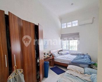 Rumah 1.5 Lantai Dalam Komplek Di Tanah Baru Beji Dijua; Cepat