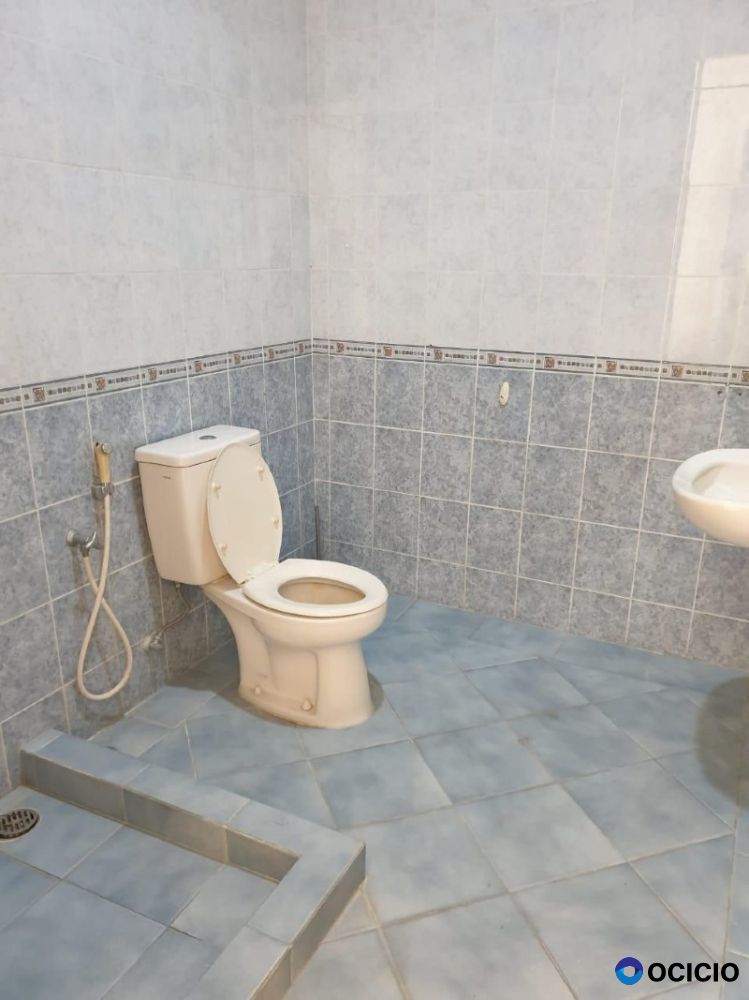 Disewakan Rumah Jl Villa Sentra Raya Surabaya Strategis Komersil Area