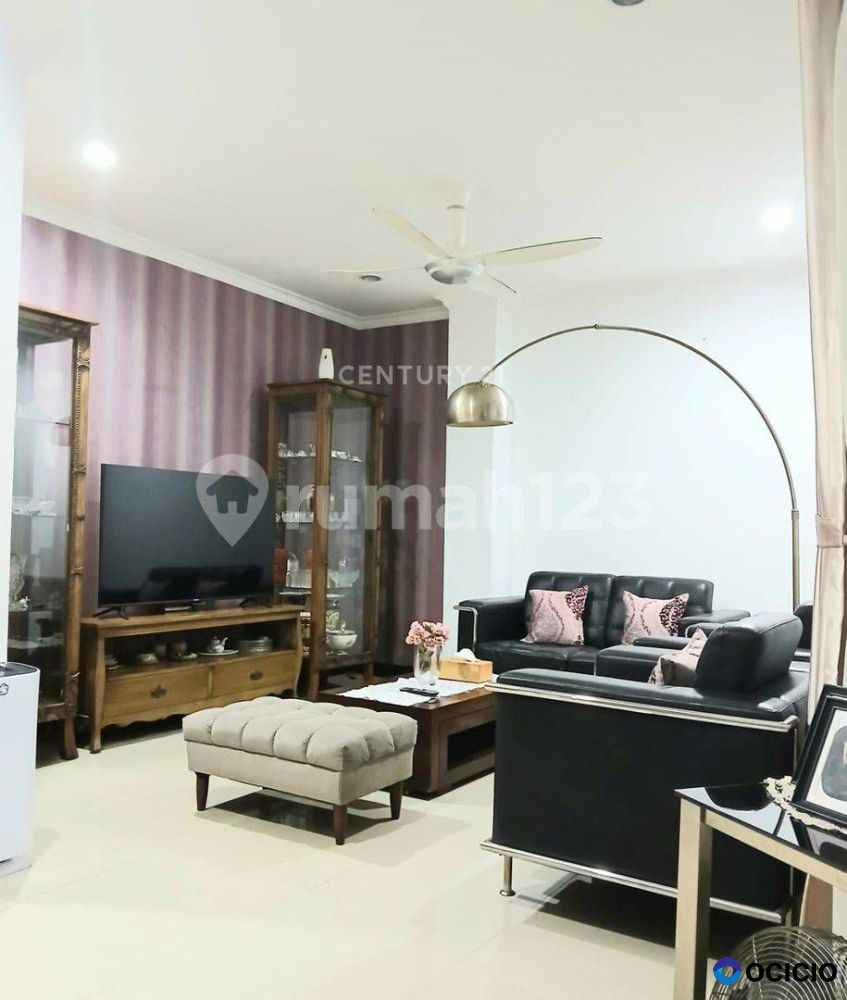 Rumah Mewah Di Kawasan Rempoa  5216