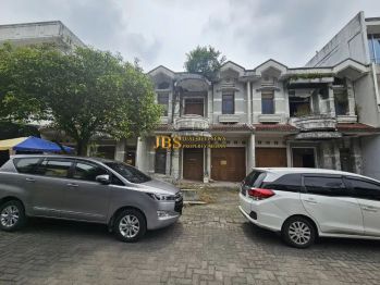 Dijual Villa 2 Tingkat di Komplek Mutiara Residence Jalan R.S. Haji
