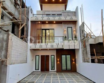 Jual Rumah Modern Kontemporer Dalam Komplek Di Jagakarsa