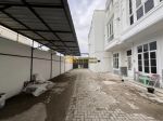 thumbnail-dijual-townhouse-komplek-regent-estate-jalan-taduan-pancing-9