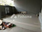 thumbnail-dijual-rumah-lingkungan-asri-di-palemsemi-karawaci-kelapa-dua-1