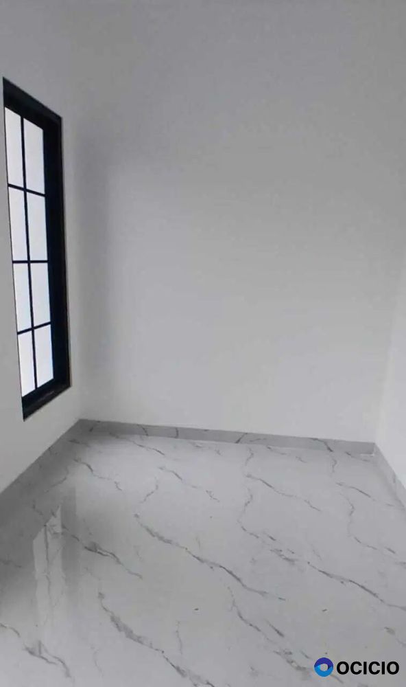 Dijual Rumah 2 Lantai dikomplek Jakarta timur