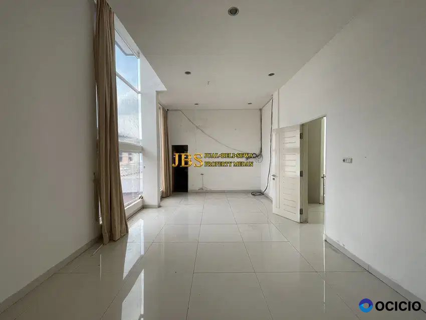 Dijual Villa di Komplek Cemara Kuta Jalan Seminyak Kondisi Siap Huni