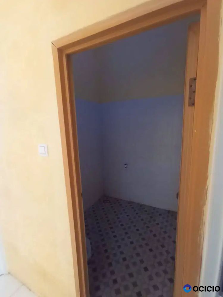 Dikontrakan Rumah 2 Kamar Tidur Parkir Mobil Kampung Sawah Bekasi