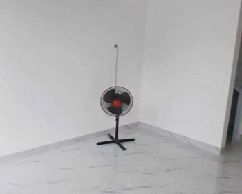 Rumah Komplek Di Jakarta Timur