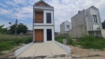 Rumah siap huni 2 lantai di sawangan depok